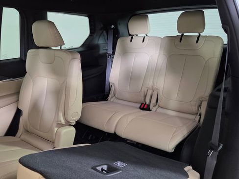 Used 2023 Jeep Grand Cherokee L Limited image 35