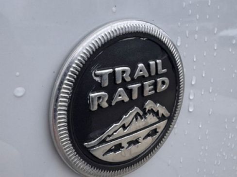 Used 2016 Jeep Wrangler Rubicon w/ Connectivity Group image 13