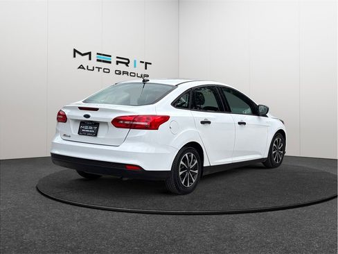 Used 2016 Ford Focus S image 9