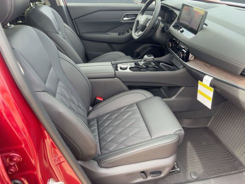 New 2026 Nissan Rogue Platinum w/ Tech Package image 31