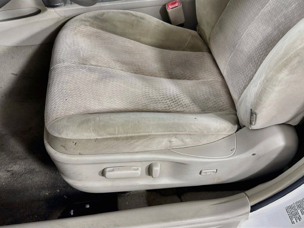 Used 2011 Toyota Camry LE w/ LE Extra-Value Pkg FWD image 21