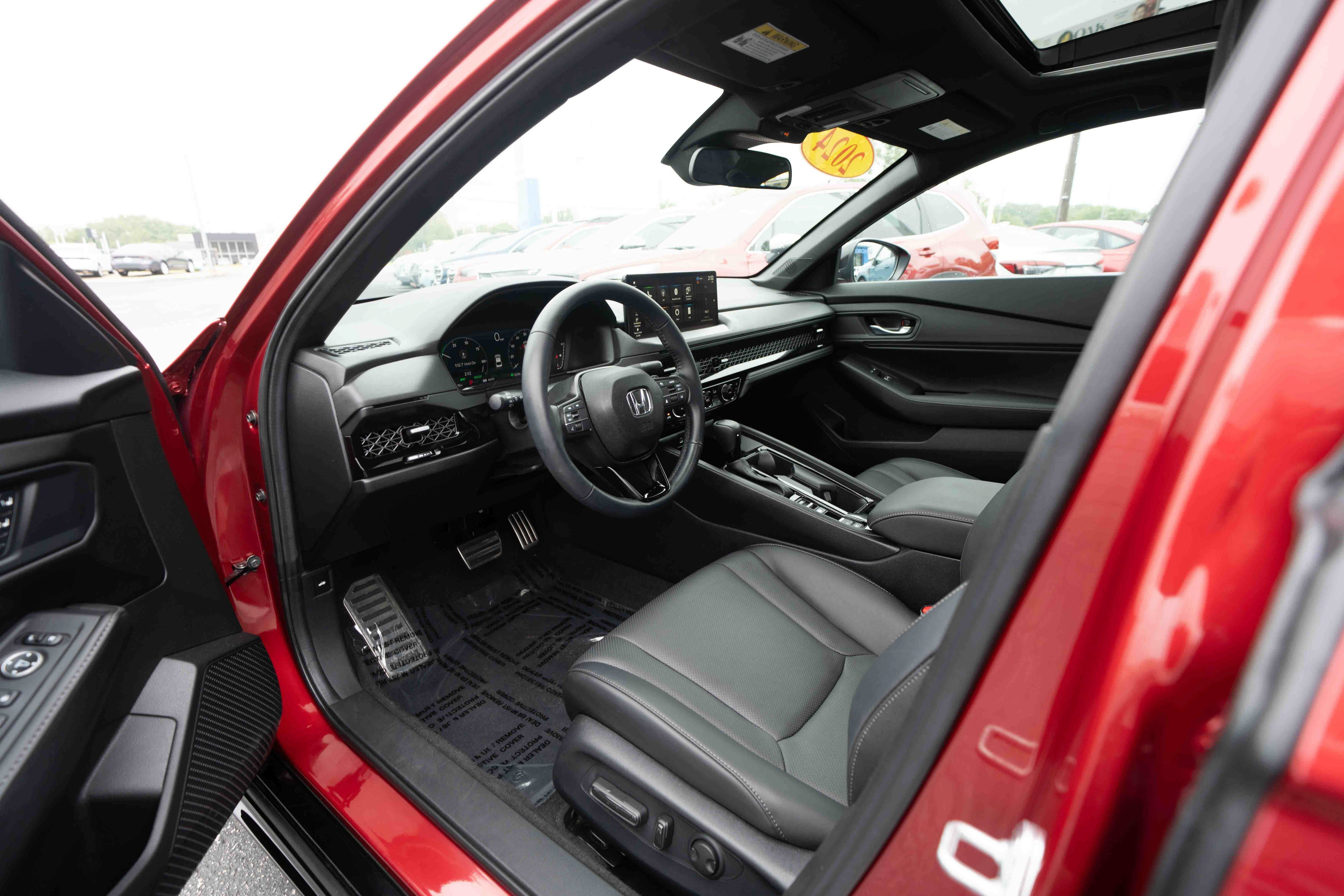 Used 2024 Honda Accord Sport image 7