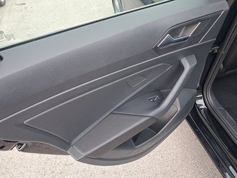Used 2023 Volkswagen Jetta SE FWD image 16