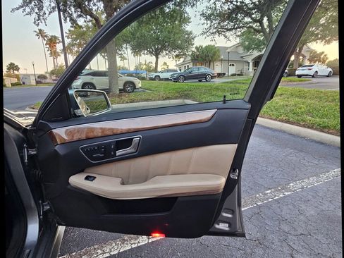 Used 2012 Mercedes-Benz E 350 Sedan image 23