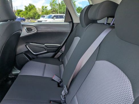 Certified 2025 Kia Soul LX w/ LX Technology Package FWD image 18