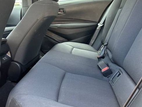 Used 2025 Toyota Corolla LE FWD image 10