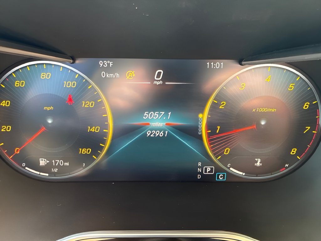 Used 2022 Mercedes-Benz GLC 300 4MATIC image 27