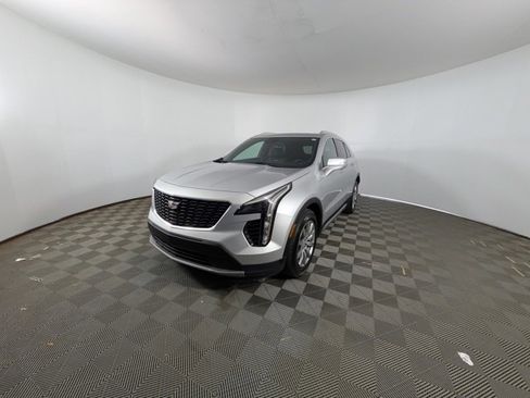 Certified 2022 Cadillac XT4 Premium Luxury w/ Enhanced Visibility Package image 32