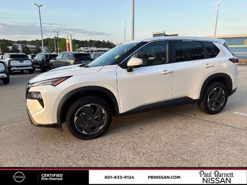 Certified 2024 Nissan Rogue SV image 15