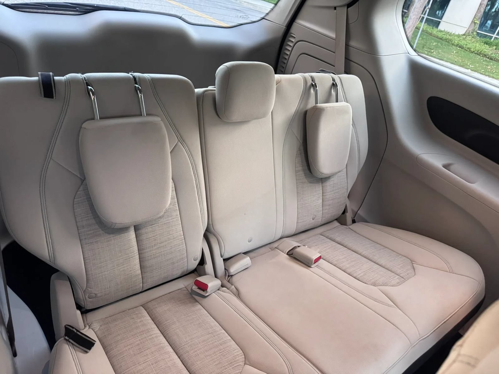 Used 2019 Chrysler Pacifica Touring Plus FWD image 21