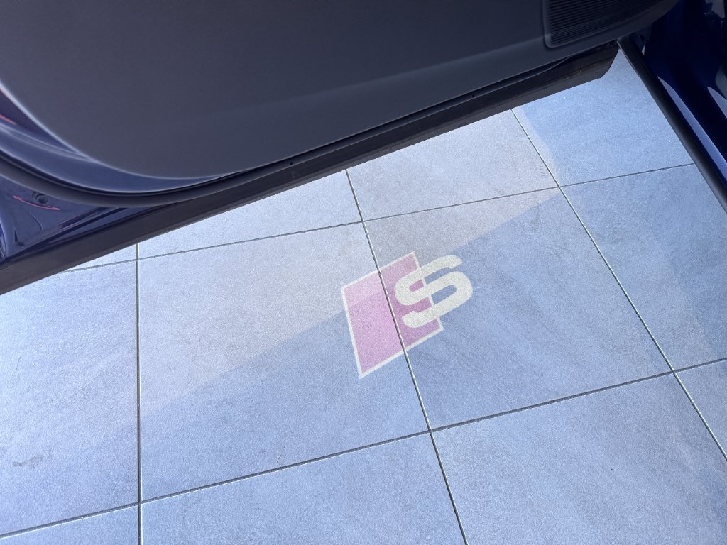 Used 2022 Audi SQ8 Prestige AWD/4WD image 30