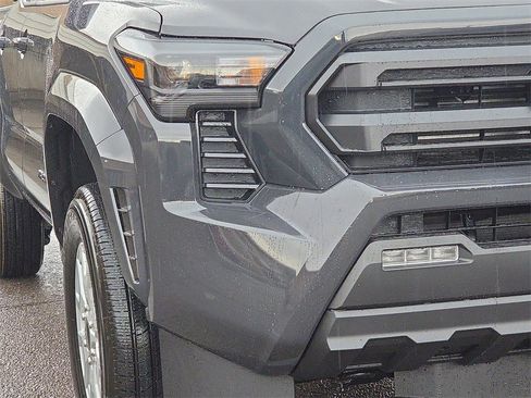 New 2026 Toyota Tacoma SR5 image 10