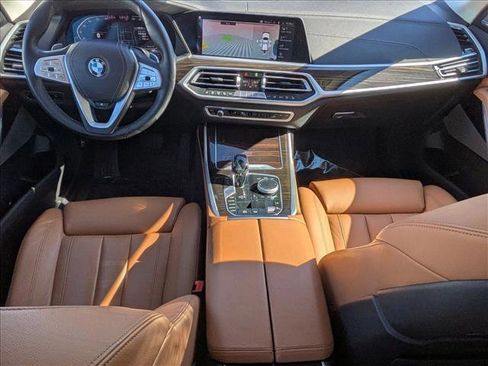 Used 2021 BMW X7 xDrive40i w/ Premium Package image 17
