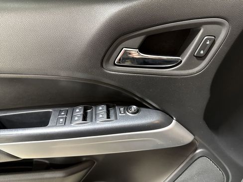 Used 2022 Chevrolet Colorado LT w/ LT Convenience Package image 20