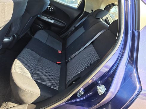 Used 2015 Nissan Juke S image 7