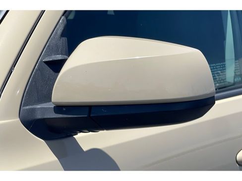Used 2018 Toyota Tacoma SR5 RWD image 13