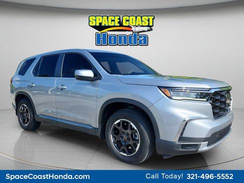 Certified 2025 Honda Pilot EX-L image 1