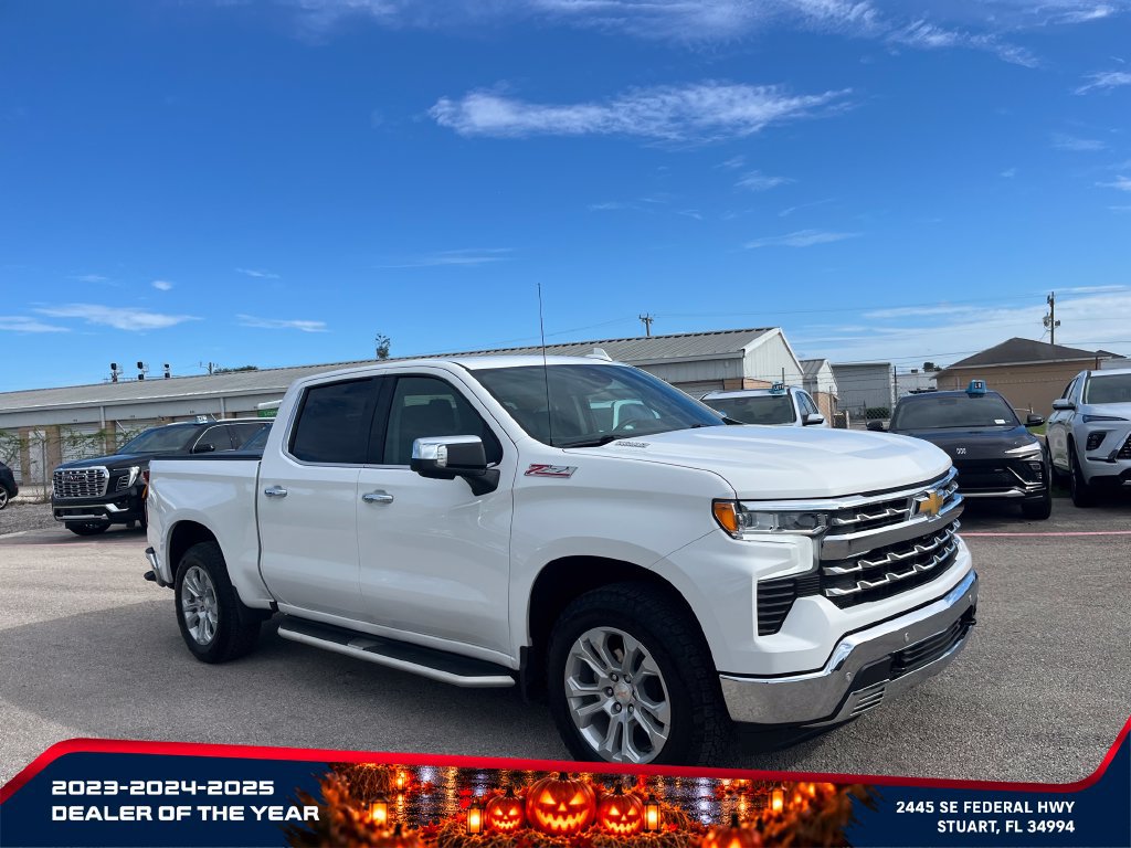 Used 2025 Chevrolet Silverado 1500 LTZ AWD/4WD image 2