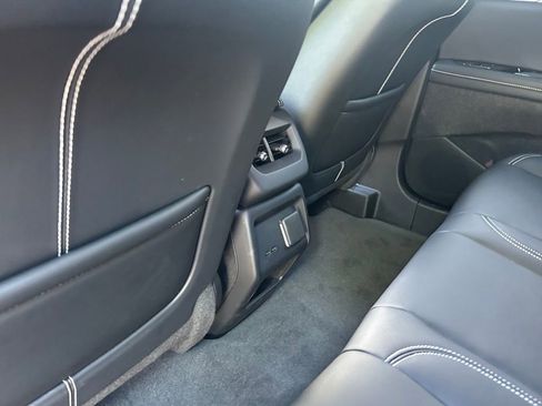 Certified 2025 Cadillac Optiq Sport 1 image 10