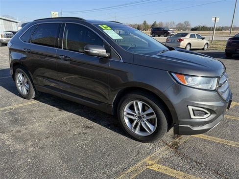 Used 2015 Ford Edge SEL image 3