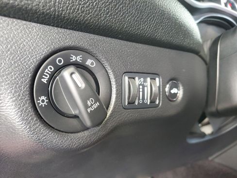 Used 2016 Dodge Challenger R/T Scat Pack w/ Leather Interior Group RWD image 20