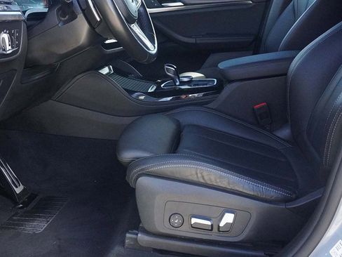 Used 2022 BMW X4 xDrive30i w/ M Sport Package image 27
