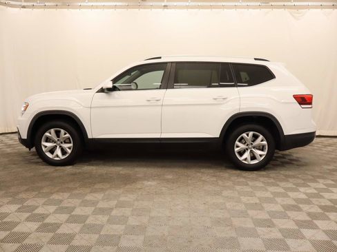 Used 2019 Volkswagen Atlas SE FWD image 2