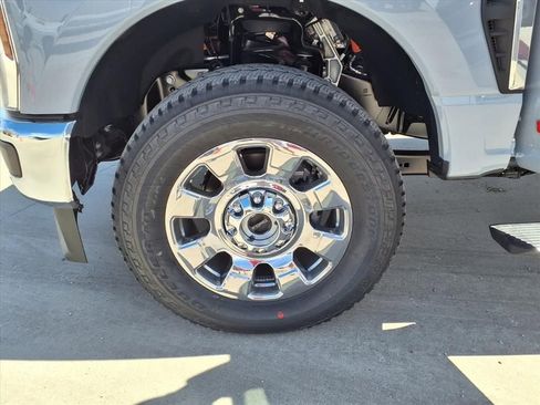New 2026 Ford F250 King Ranch w/ Chrome Package image 24