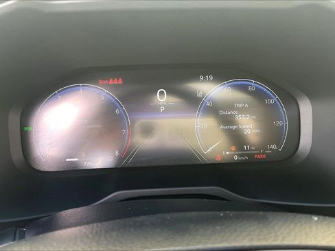 Used 2025 Toyota RAV4 Limited image 25