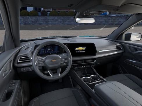 New 2026 Chevrolet Traverse LT image 15