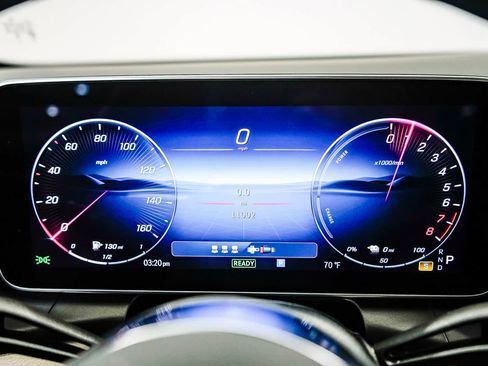 Certified 2025 Mercedes-Benz GLC 350e 4MATIC image 23
