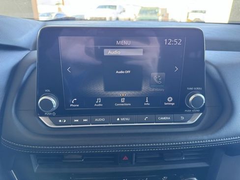 Used 2024 Nissan Rogue S image 20