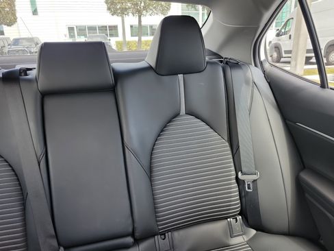 Used 2023 Toyota Camry SE w/ Convenience Package image 22