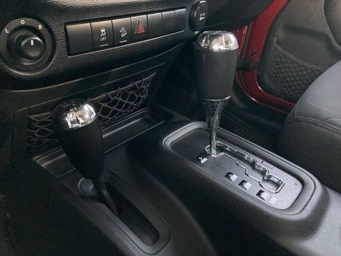 Used 2013 Jeep Wrangler Unlimited Sport AWD/4WD image 23