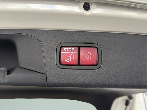 Certified 2022 Mercedes-Benz GLC 300 image 13