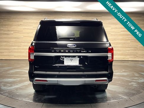Used 2023 Ford Expedition XLT image 23