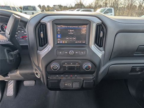 Used 2023 Chevrolet Silverado 1500 Custom image 16