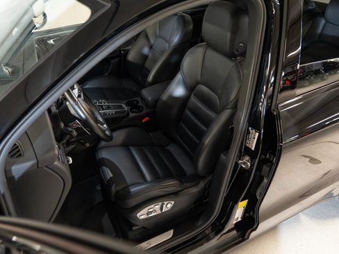 Used 2020 Porsche Macan S AWD/4WD image 5