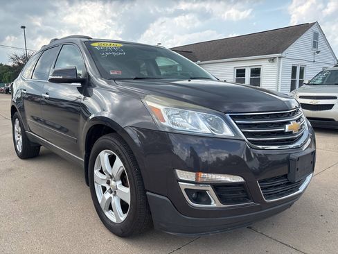 Used 2016 Chevrolet Traverse LT w/ Style and Technology Package AWD/4WD image 1