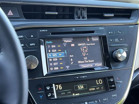 Used 2017 Toyota Avalon XLE FWD image 16