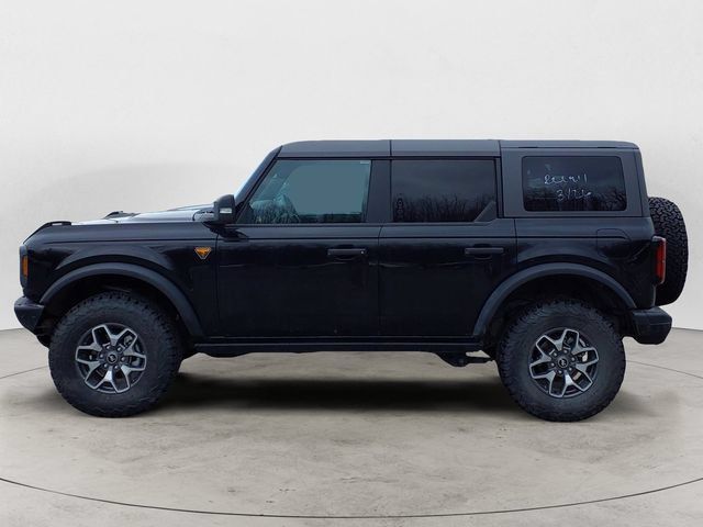 Used 2024 Ford Bronco Badlands AWD/4WD image 2