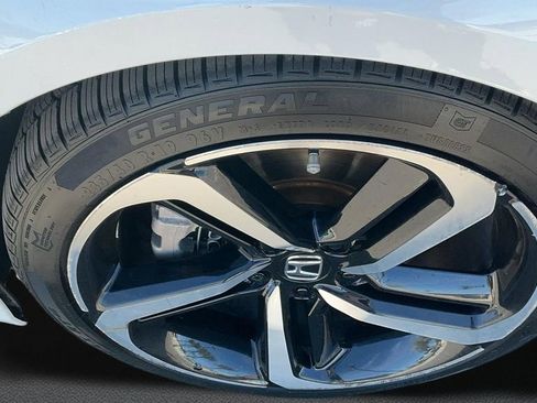 Used 2022 Honda Accord Sport image 11