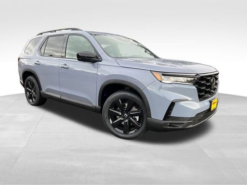 New 2025 Honda Pilot Black Edition image 1