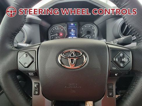 Certified 2023 Toyota Tacoma TRD Off-Road AWD/4WD image 18