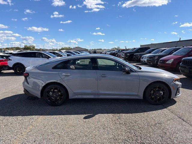 New 2027 Kia K5 GT-Line w/ GT-Line Premium Package FWD image 3