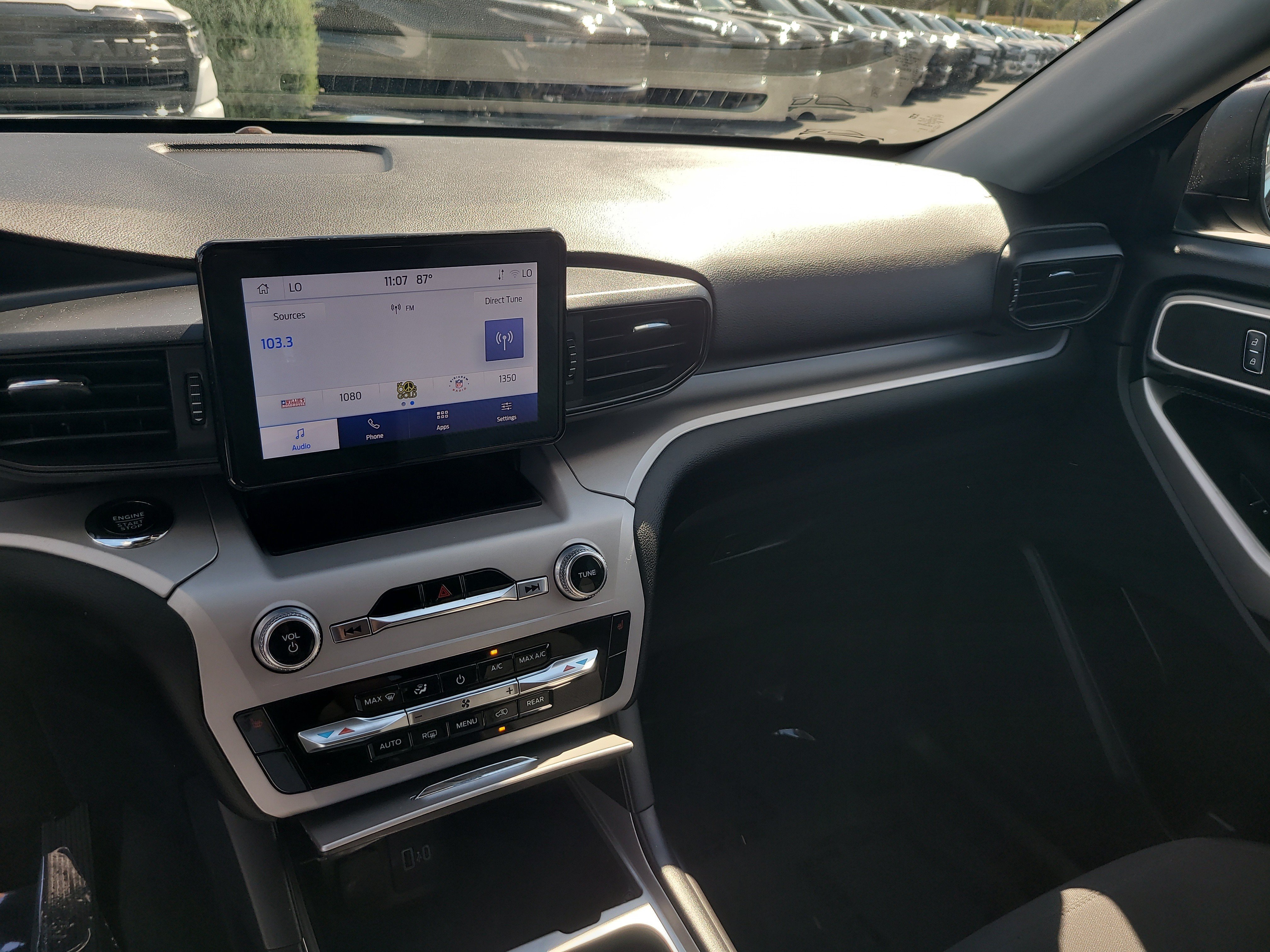 Used 2023 Ford Explorer XLT RWD image 21