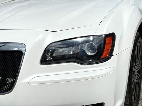 Used 2013 Chrysler 300 S image 9