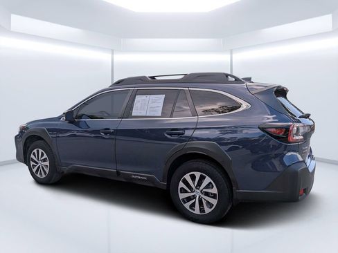 Certified 2025 Subaru Outback Premium AWD/4WD image 5