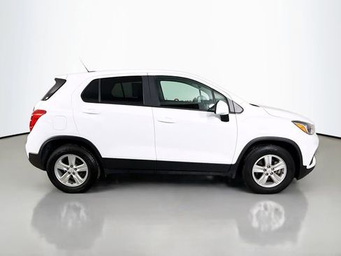 Used 2020 Chevrolet Trax LS w/ Tint and Cruise Package image 8
