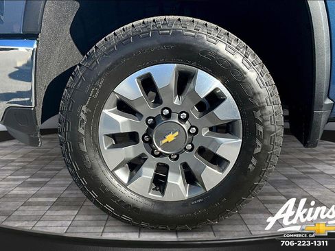 New 2026 Chevrolet Silverado 2500 LT image 18